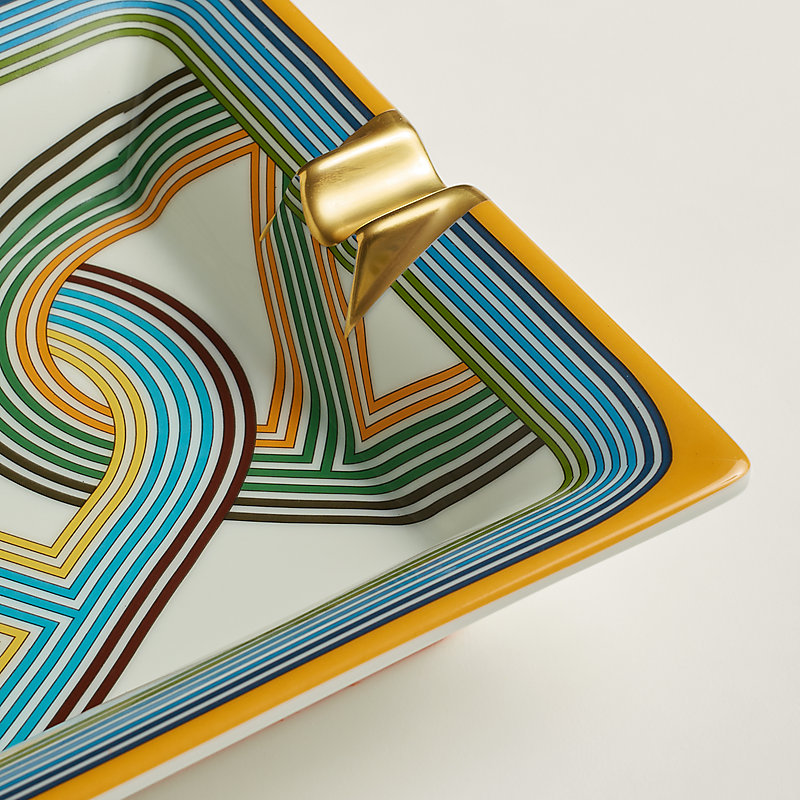 灰皿 《24番地のサーキット》 - ブルー | Hermès - エルメス-公式サイト